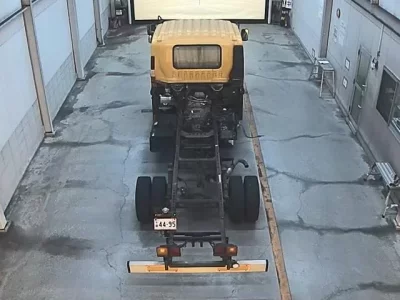 Isuzu FORWARD  с аукциона в Японии