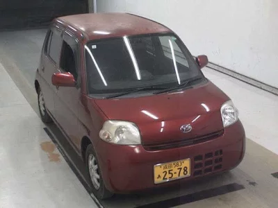 Daihatsu Esse