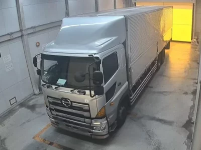 Hino TRUCK