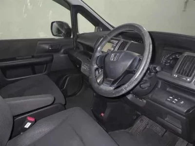 Honda STEP WAGON  с аукциона в Японии