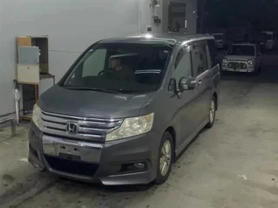 Honda STEP WAGON  с аукциона в Японии