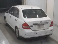 Nissan TIIDA LATIO лот № 5909 оценка 3.5  с аукциона в Японии 1