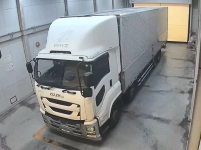 Isuzu TRUCK