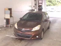 Toyota VITZ лот № 1105 оценка R  с аукциона в Японии 3