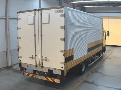 Isuzu FORWARD  с аукциона в Японии