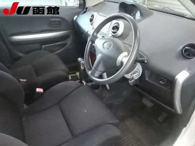 Toyota IST  с аукциона в Японии