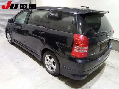 Toyota WISH  с аукциона в Японии