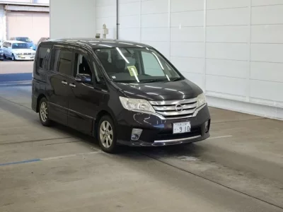 Nissan SERENA  с аукциона в Японии