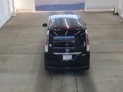 Nissan SERENA  с аукциона в Японии