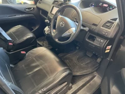 Nissan SERENA  с аукциона в Японии