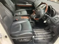 Toyota HARRIER лот № 2791 оценка 4  с аукциона в Японии 3