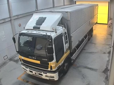 Isuzu TRUCK