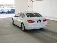 BMW 3-Series лот № 5034 оценка 4  с аукциона в Японии 1