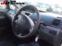 Toyota VOXY лот № 5026 оценка R  с аукциона в Японии 5