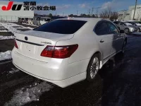 Lexus LS лот № 5045 оценка 3.5  с аукциона в Японии 4