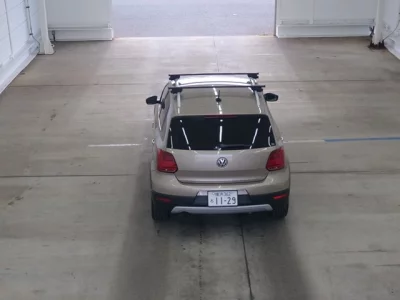 Volkswagen CROSS POLO