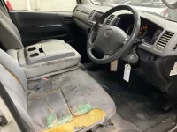 Toyota HIACE VAN лот № 2836 оценка RA  с аукциона в Японии 3