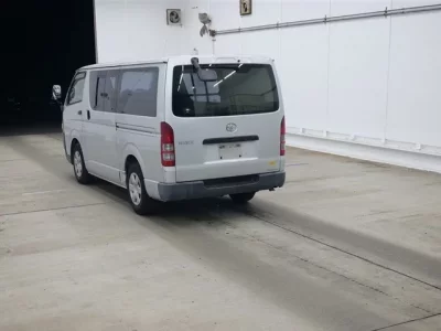 Toyota HIACE VAN  с аукциона в Японии