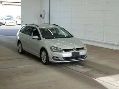 Volkswagen GOLF VARIANT  с аукциона в Японии