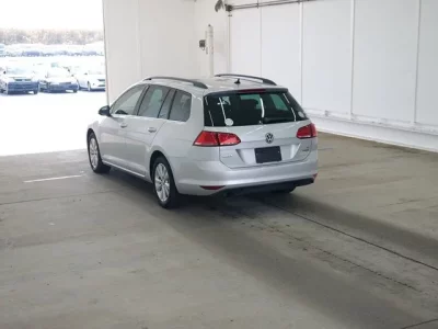 Volkswagen GOLF VARIANT  с аукциона в Японии