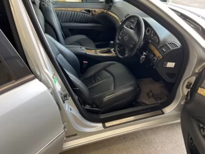 Mercedes-Benz E CLASS  с аукциона в Японии