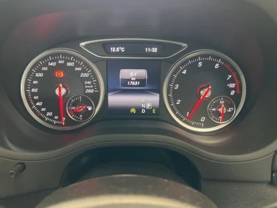 Mercedes-Benz B CLASS