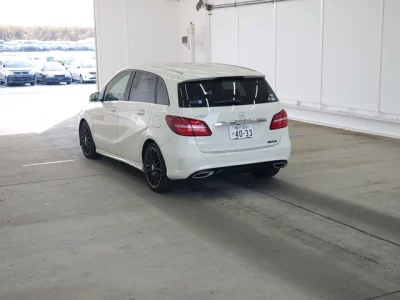 Mercedes-Benz B CLASS
