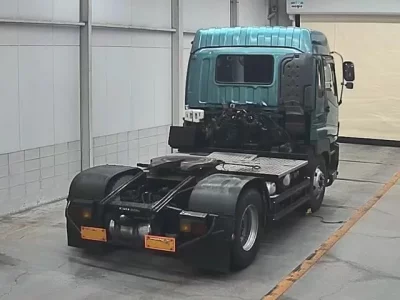 Isuzu TRUCK
