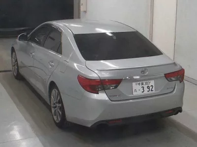 Toyota MARK X  с аукциона в Японии