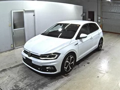 Volkswagen POLO  с аукциона в Японии
