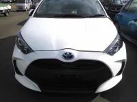 Toyota YARIS лот № 3002 оценка   с аукциона в Японии 3