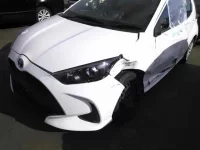 Toyota YARIS лот № 3002 оценка   с аукциона в Японии 4