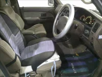 Toyota HILUX SURF лот № 4807 оценка 3  с аукциона в Японии 3