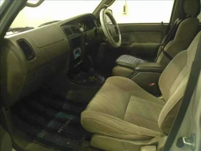 Toyota HILUX SURF  с аукциона в Японии