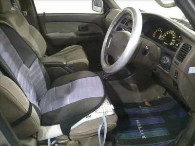 Toyota HILUX SURF  с аукциона в Японии