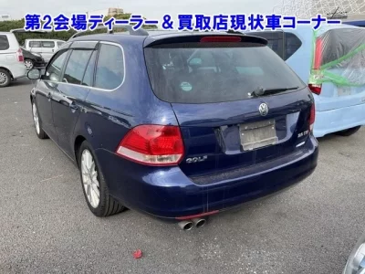 Volkswagen GOLF VARIANT