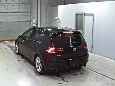 Volkswagen GOLF  с аукциона в Японии