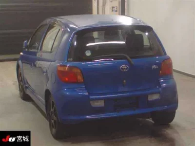 Toyota VITZ  с аукциона в Японии