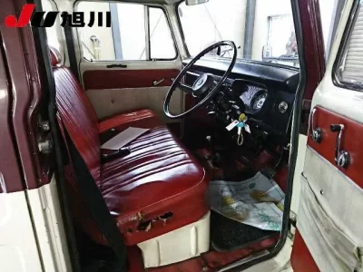 Mitsubishi JEEP