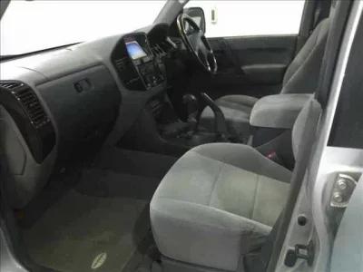 Mitsubishi PAJERO  с аукциона в Японии