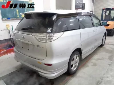 Toyota ESTIMA HYBRID  с аукциона в Японии