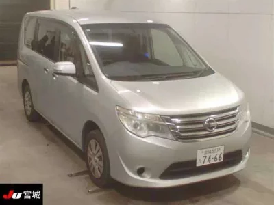 Nissan SERENA  с аукциона в Японии