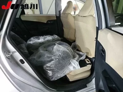 Toyota RACTIS  с аукциона в Японии