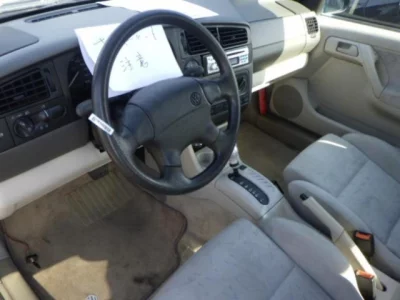 Volkswagen GOLF CABRIOLET