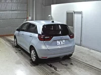 Honda FIT лот № 3125 оценка 4  с аукциона в Японии 1