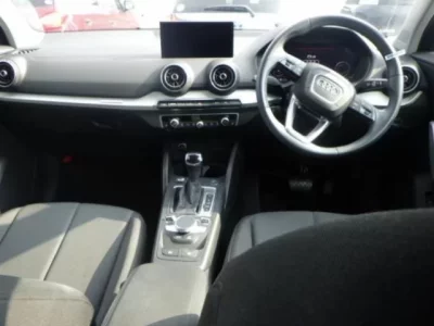 Audi Q2  с аукциона в Японии