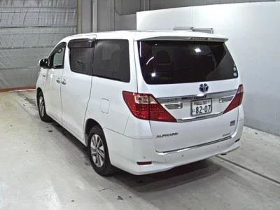 Toyota ALPHARD  с аукциона в Японии