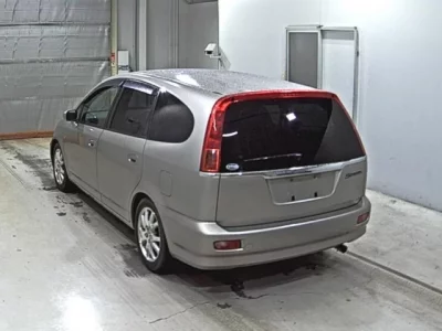 Honda STREAM  с аукциона в Японии
