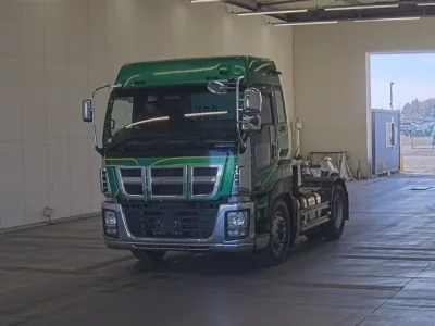 Isuzu GIGA  с аукциона в Японии