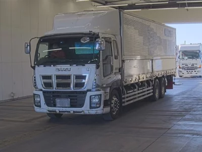 Isuzu GIGA
